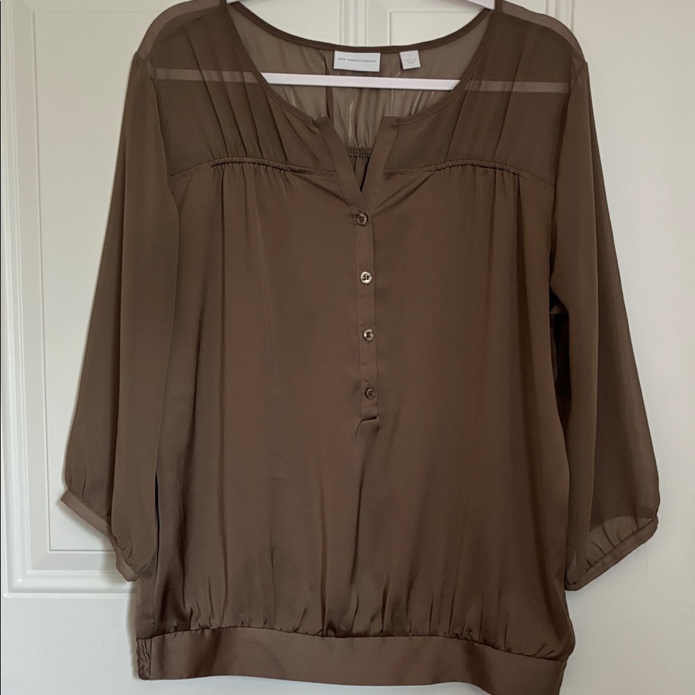 New York & Company Brown Button-Front Women's Blouse